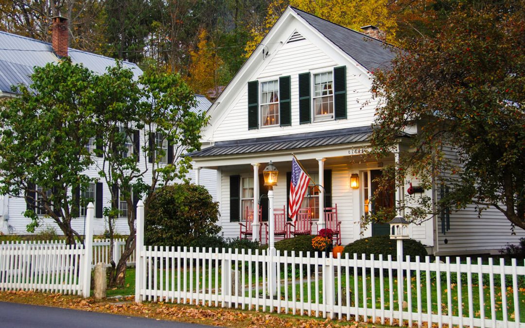 6 Pros and Cons of Buying an Older Home